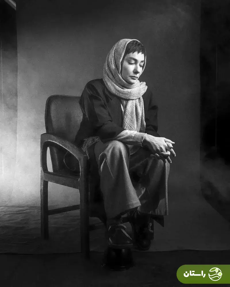 هانیه توسلی در فوتوشوت سیاه و سفید؛ تصاویری متفاوت با شال ساده و فضایی نوستالژیک