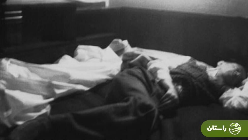 تونل زمان؛ تصاویر کمتر دیده شده از صادق هدایت پس از خودکشی در سال ۱۳۳۰ تونل زمان؛ تصاویر کمتر دیده شده از صادق هدایت پس از خودکشی در سال ۱۳۳۰