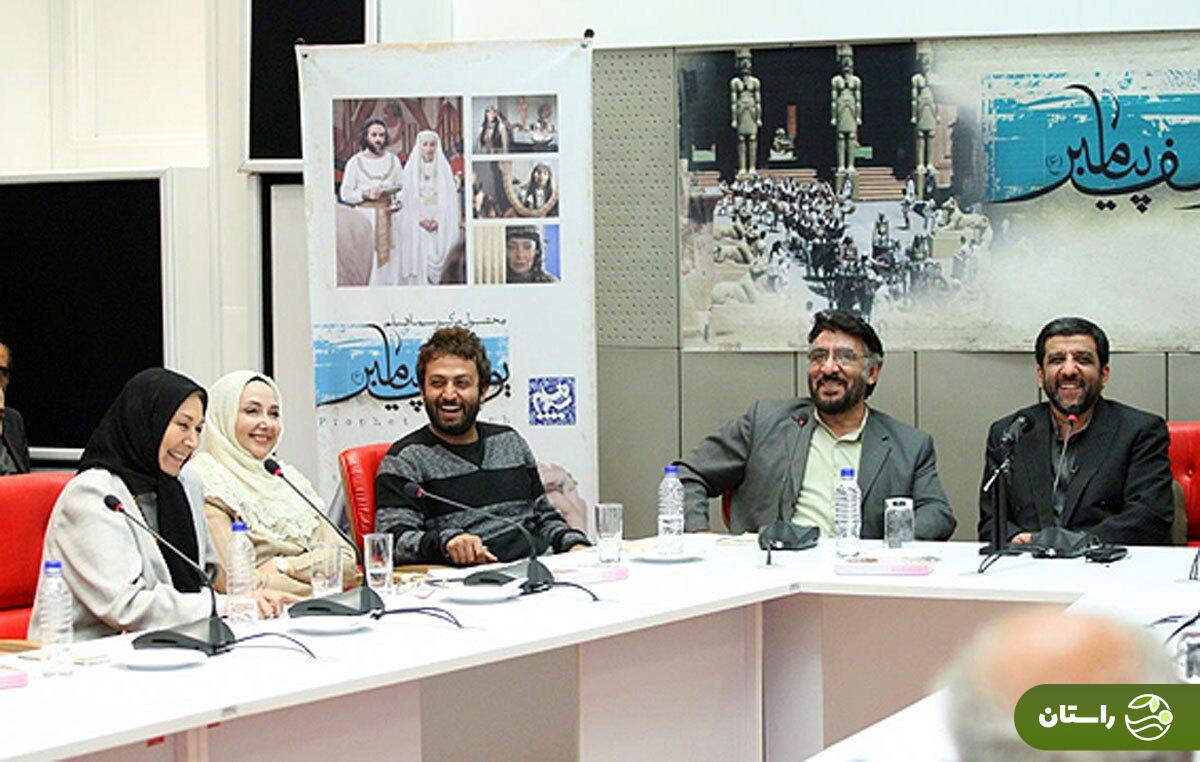 (عکس) تونل زمان؛ دیدار زلیخا و یوزارسیف سریال یوسف پیامبر با عزت‌الله ضرغامی؛ سال ۱۳۷۸