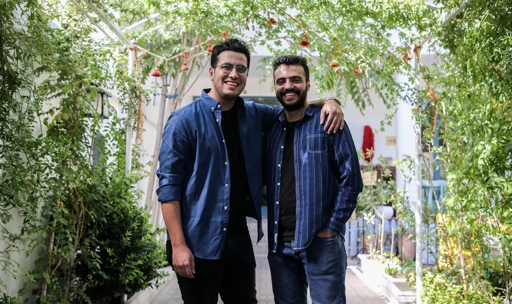 بیوگرافی امیرحسین قیاسی؛ از فقر در کودکی پرچالش تا محبوبیت در برنامههای طنز بیوگرافی امیرحسین قیاسی؛ از فقر در کودکی پرچالش تا محبوبیت در برنامههای طنز