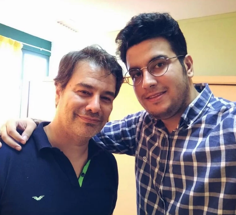 بیوگرافی امیرحسین قیاسی؛ از فقر در کودکی پرچالش تا محبوبیت در برنامههای طنز بیوگرافی امیرحسین قیاسی؛ از فقر در کودکی پرچالش تا محبوبیت در برنامههای طنز