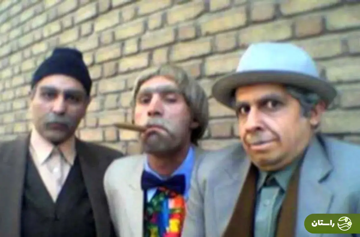 (عکس) تونل زمان؛ هادی کاظمی، جواد رضویان و مهران مدیری ۲۲ سال پیش در سریال پاورچین؛ سال ۱۳۸۲ (عکس) تونل زمان؛ هادی کاظمی، جواد رضویان و مهران مدیری ۲۲ سال پیش در سریال پاورچین؛ سال ۱۳۸۲