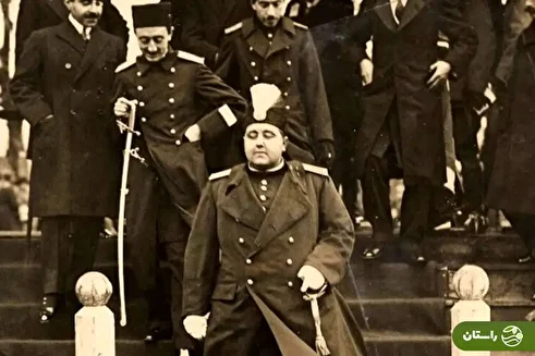(عکس) تونل زمان؛ دیدار تاریخی احمد شاه قاجار با پرنس آلبرت شاهزاده بریتانیا؛ سال ۱۲۹۸