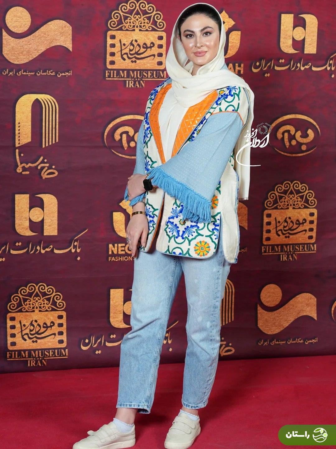 (تصاویر) تیپ آبی مریم مومن در جشن عکاسان سینما ایران در موزه سینما