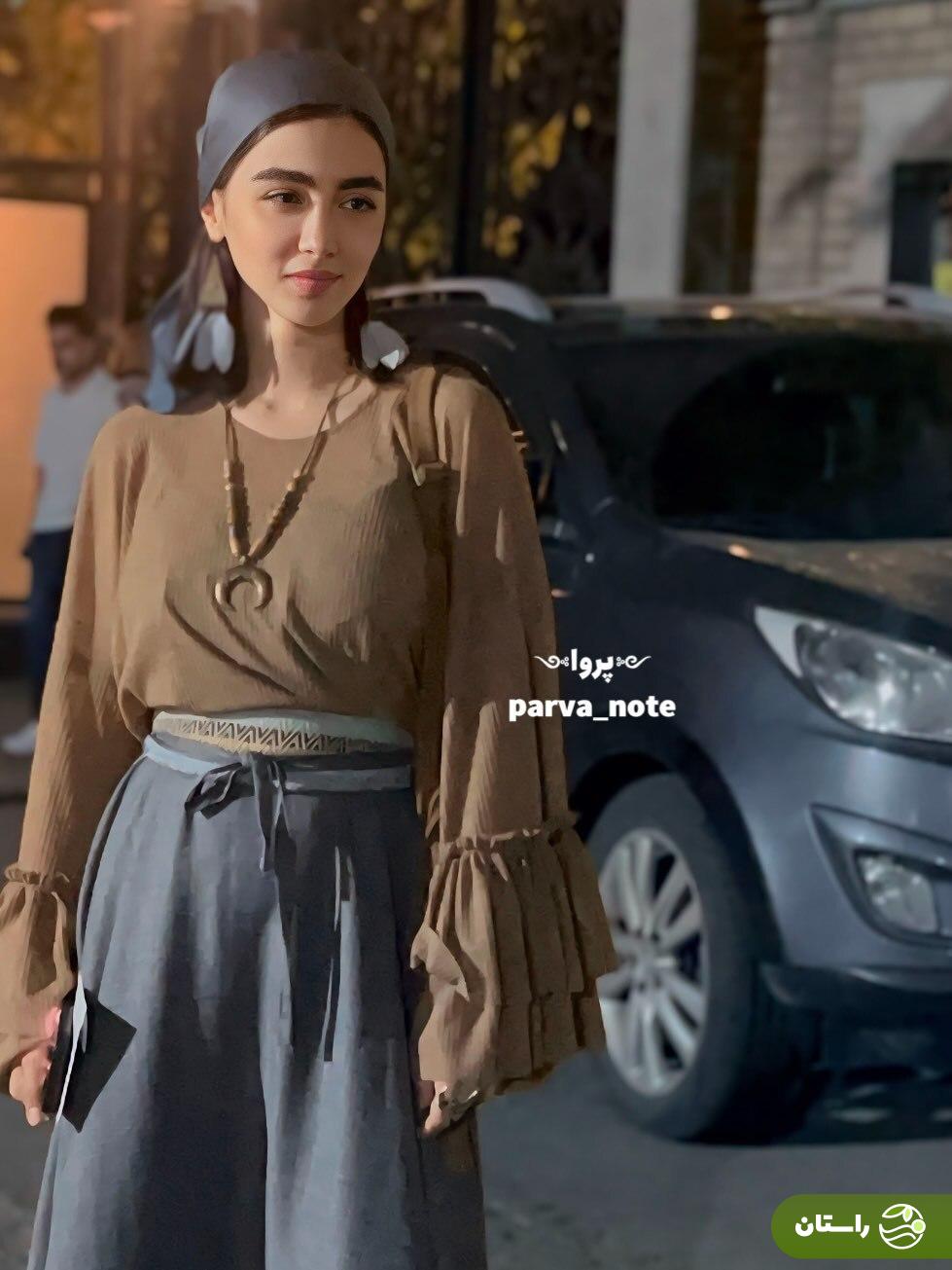 (تصاویر) استایل سونیا حسینی، نیکا سریال پایتخت در جشن عکاسان ایران