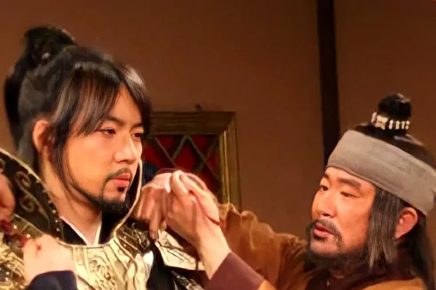 (عکس) تونل زمان؛ «رئیس موپالمو» سریال جومونگ در ۷۰ سالگی؛ سال ۱۴۰۱