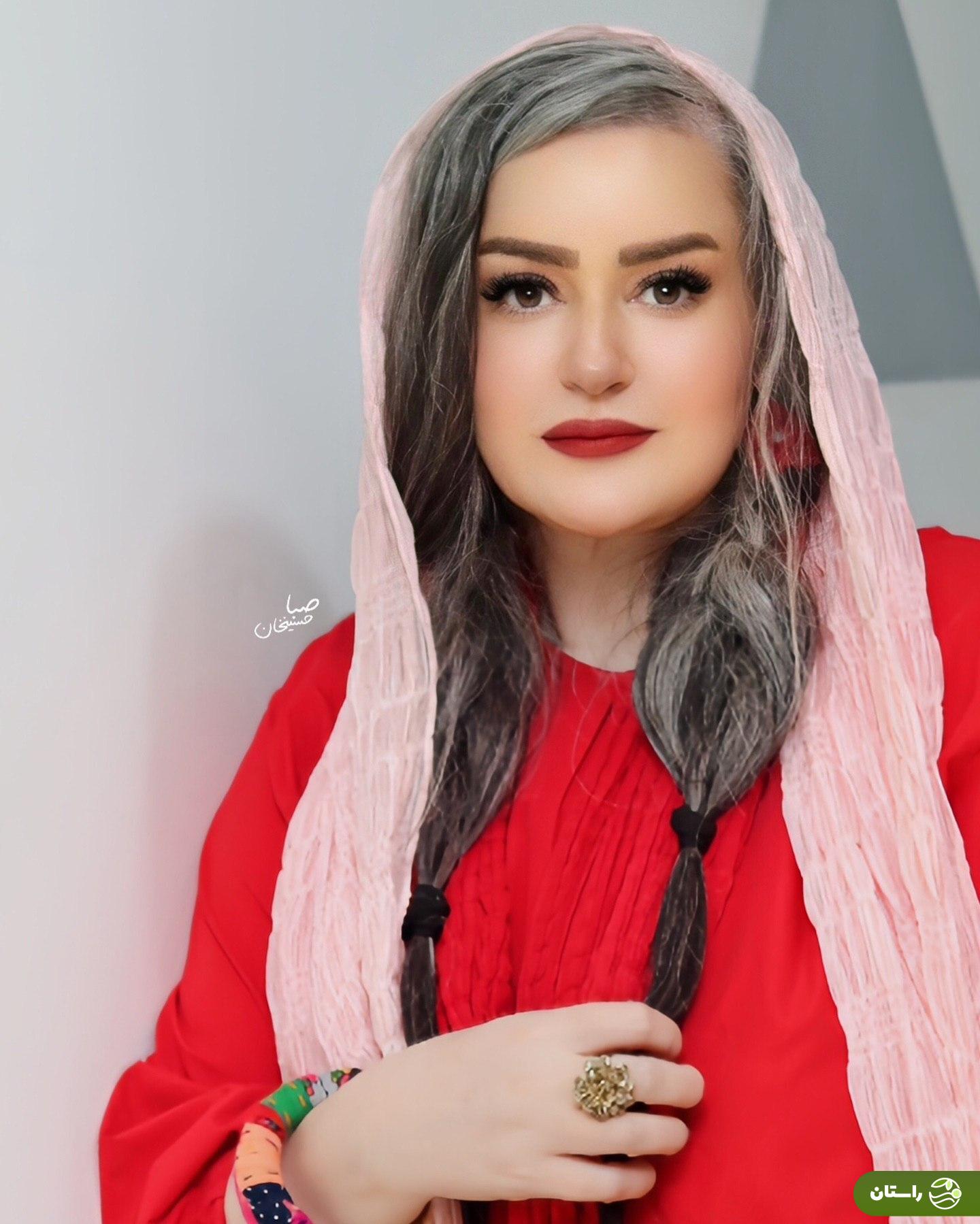 (تصاویر) استایل شاد و متفاوت نعیمه نظام دوست در اکران «آرزوهای چپکی»