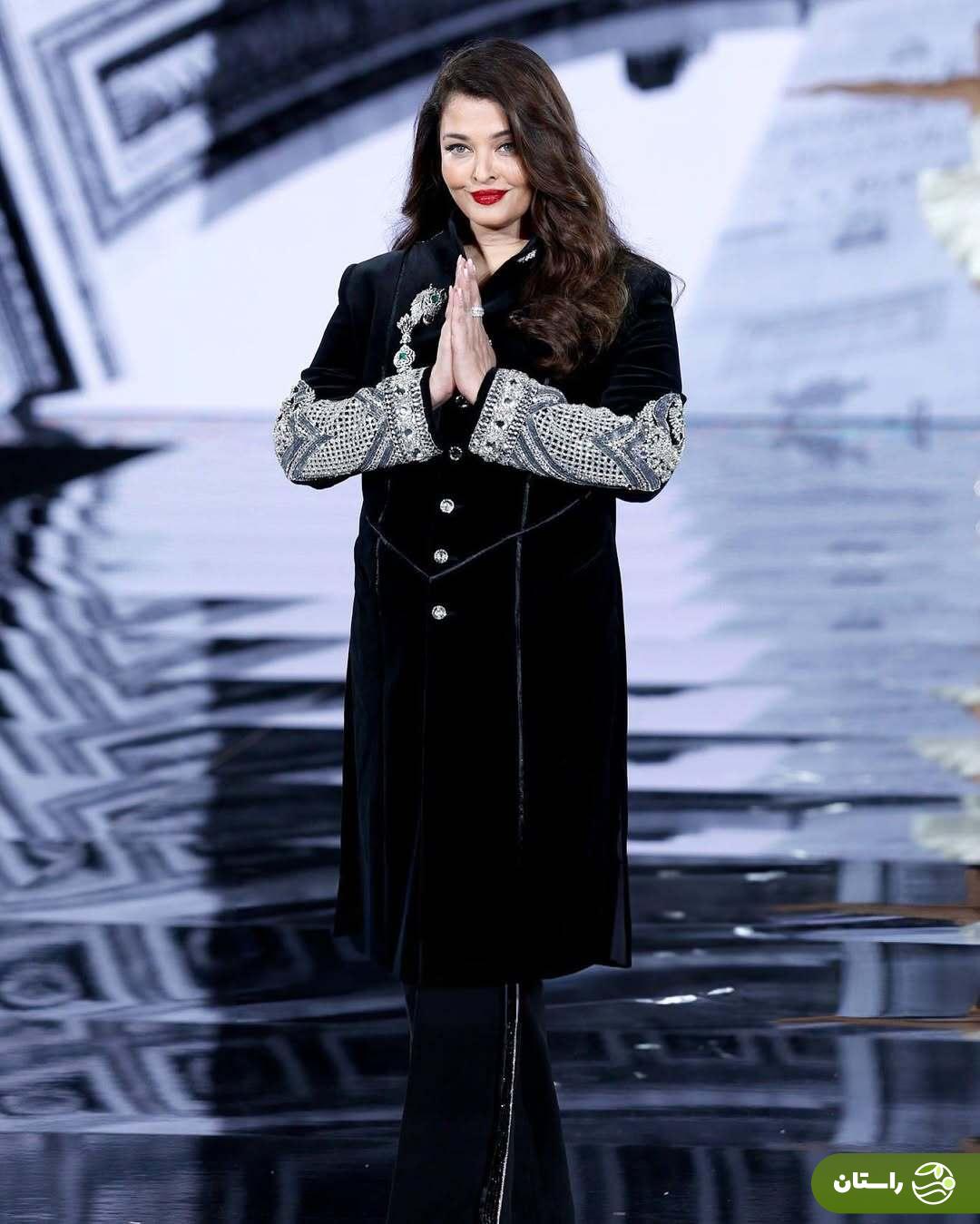 (تصاویر) درخشش آیشواریا رای با لباسی گرانقیمت در هفته مد پاریس (تصاویر) درخشش آیشواریا رای با لباسی گرانقیمت در هفته مد پاریس