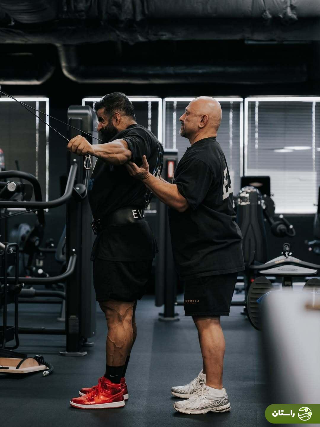 (تصاویر) استارت هادی چوپان در آمریکا برای فتح مستر المپیا ۲۰۲۵ (تصاویر) استارت هادی چوپان در آمریکا برای فتح مستر المپیا ۲۰۲۵