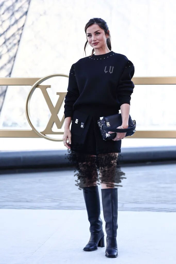 (تصاویر) همه افراد مشهور در هفته مد پاریس بهار ۲۰۲۶: از جانی دپ تا آیشواریا