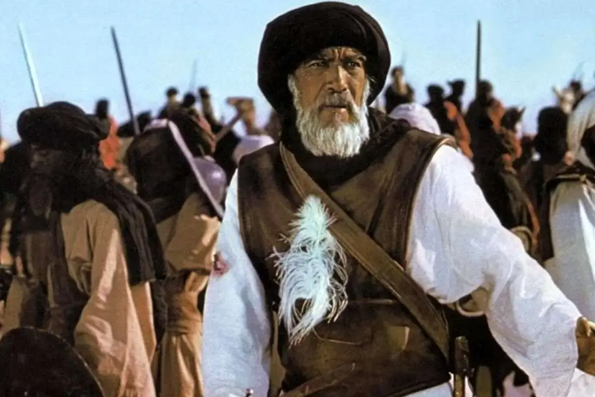 (عکس) تونل زمان؛ «حمزه» فیلم محمد رسول الله در کنار «بهروز وثوقی»