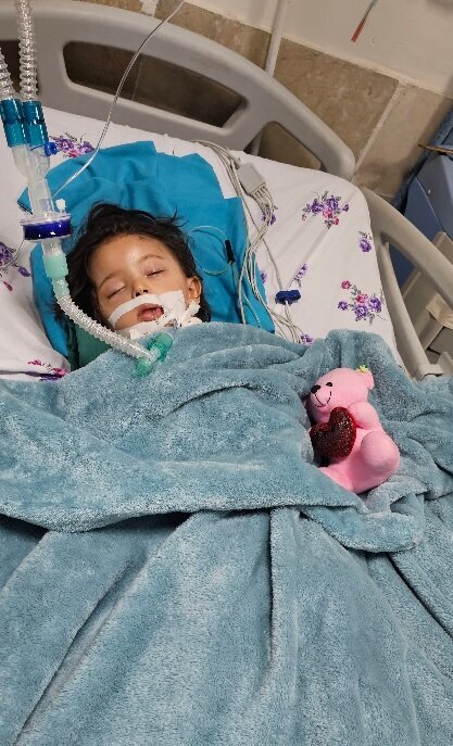 مرگ دلخراش جانا کوچولو پس از سقوط از پنجره و ۱۳ روز بستری بودن در بیمارستان