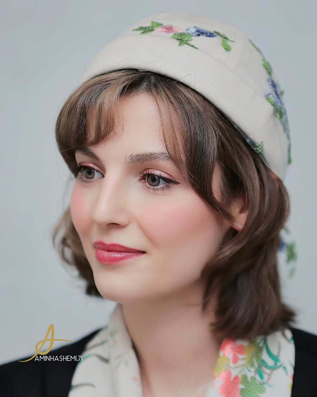 (عکس) تیپ جدید مهسا حجازی، شیرین سریال تاسیان با کلاهی متفاوت