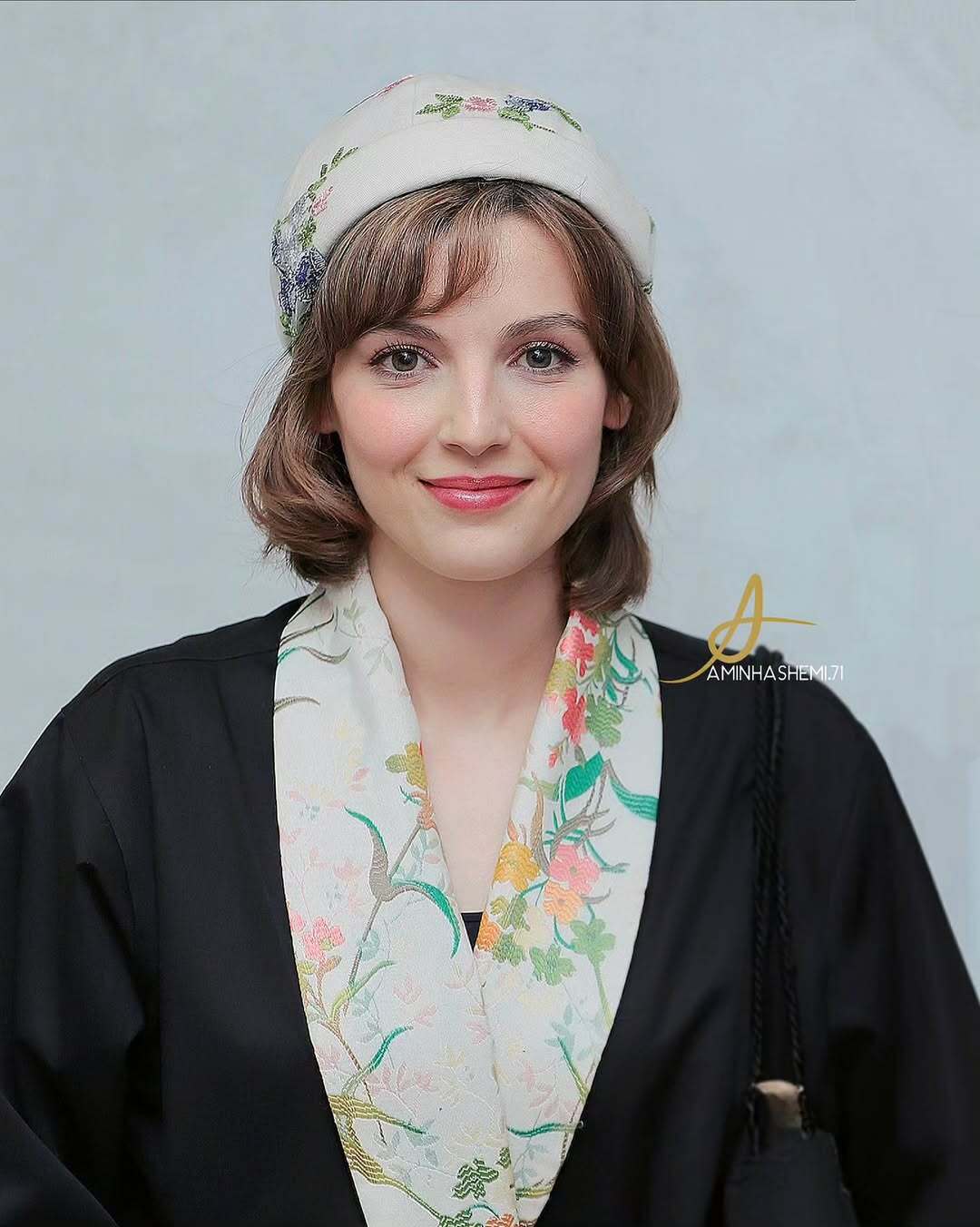 (عکس) تیپ جدید مهسا حجازی، شیرین سریال تاسیان با کلاهی متفاوت