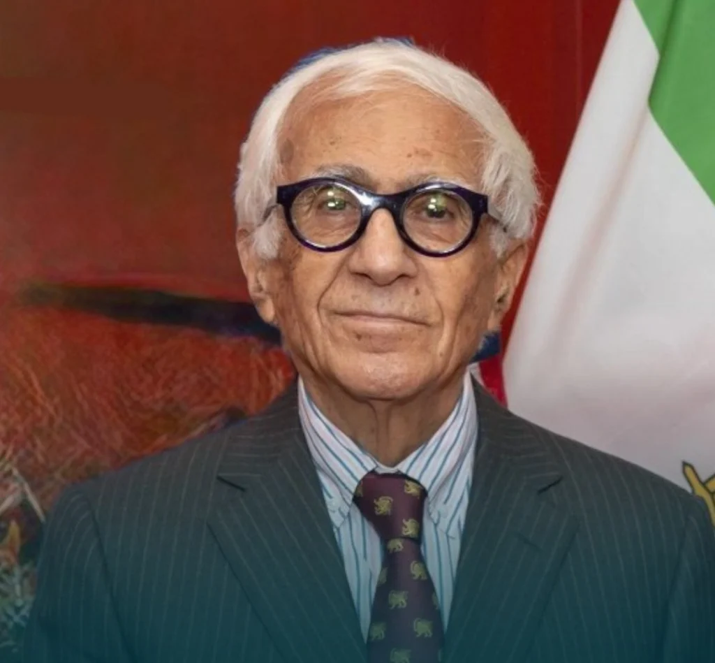 بیوگرافی کامبیز آتابای، رئیس دفتر فرح پهلوی و رئیس فدراسیون فوتبال پیش از انقلاب بیوگرافی کامبیز آتابای، رئیس دفتر فرح پهلوی و رئیس فدراسیون فوتبال پیش از انقلاب