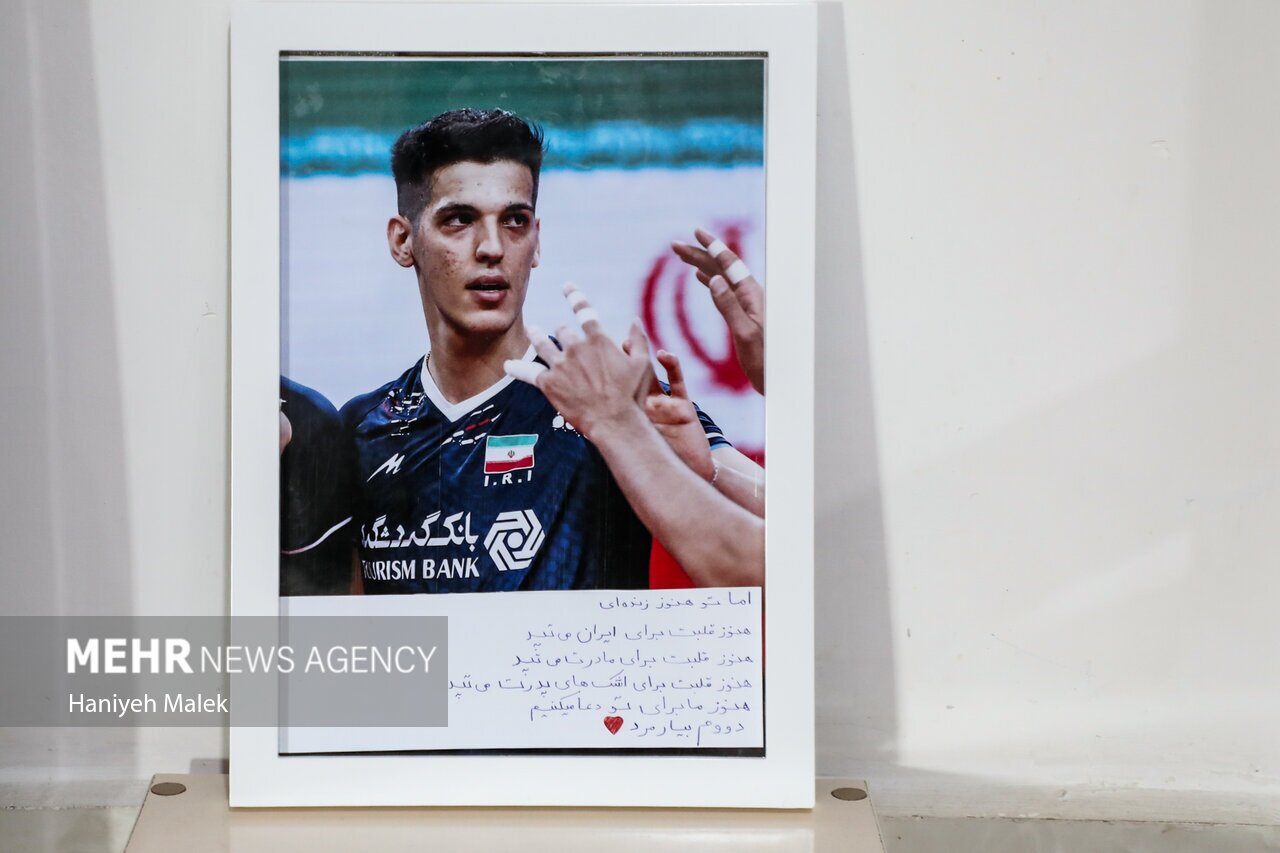 (تصاویر) تشییع پیکر باشکوه زنده یاد صابر کاظمی در آق‌قلا