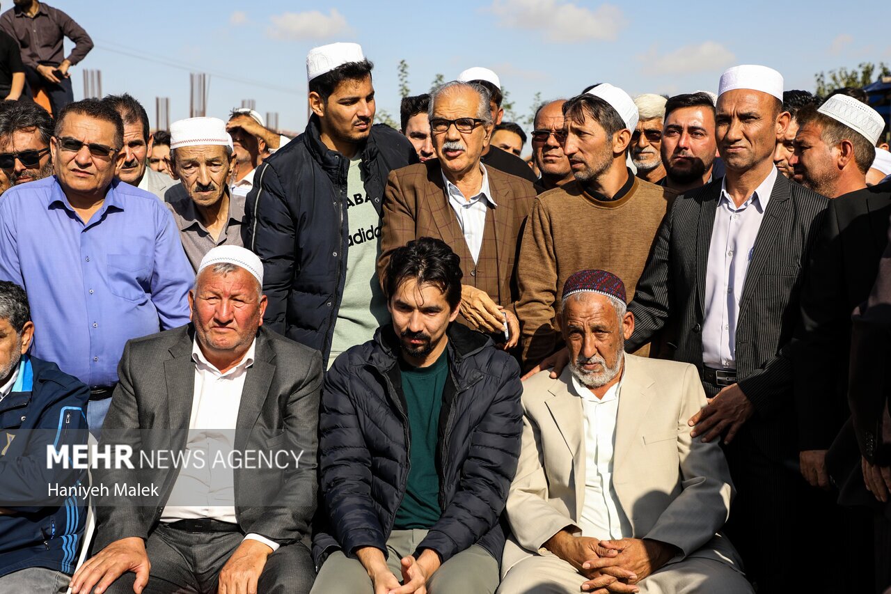 (تصاویر) تشییع پیکر باشکوه زنده یاد صابر کاظمی در آق‌قلا