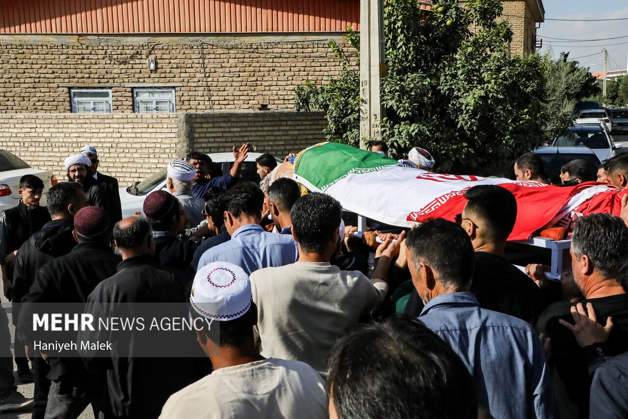 (تصاویر) تشییع پیکر باشکوه زنده یاد صابر کاظمی در آق‌قلا