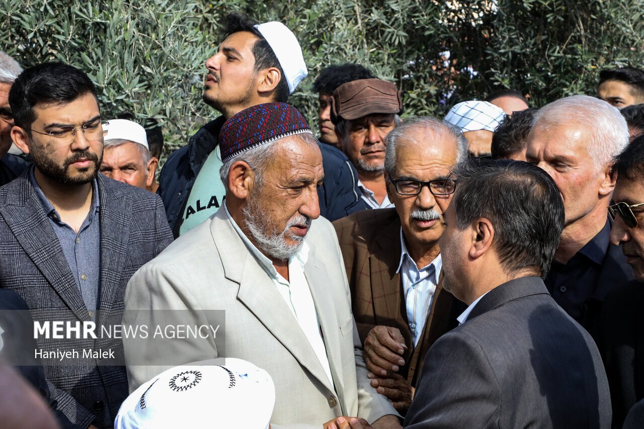 (تصاویر) تشییع پیکر باشکوه زنده یاد صابر کاظمی در آق‌قلا