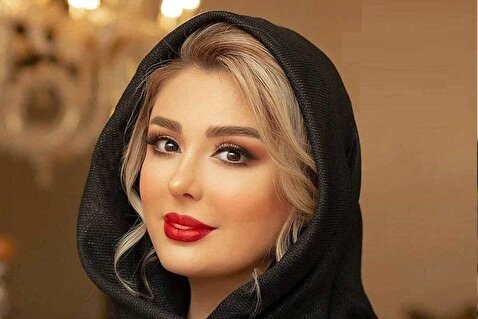 نیوشا ضیغمی با استایل سورمه‌ای؛ جوان‌تر از همیشه!