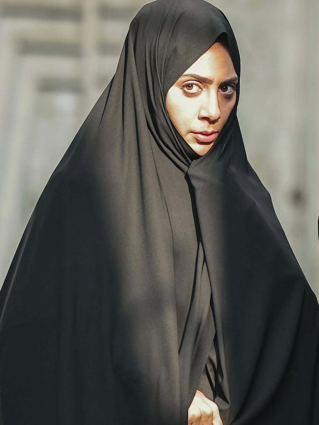 (عکس) رونمایی از گریم خاص و چادری مونا فرجاد در فیلم کمدی «آقای زالو» (عکس) رونمایی از گریم خاص و چادری مونا فرجاد در فیلم کمدی «آقای زالو»