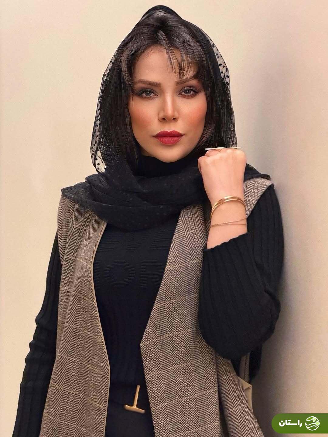 (عکس) بازیگر «سووشون» و «بامداد خمار» با پوشش شیک و کرم روشن در کنسرت احسان نی‌زن