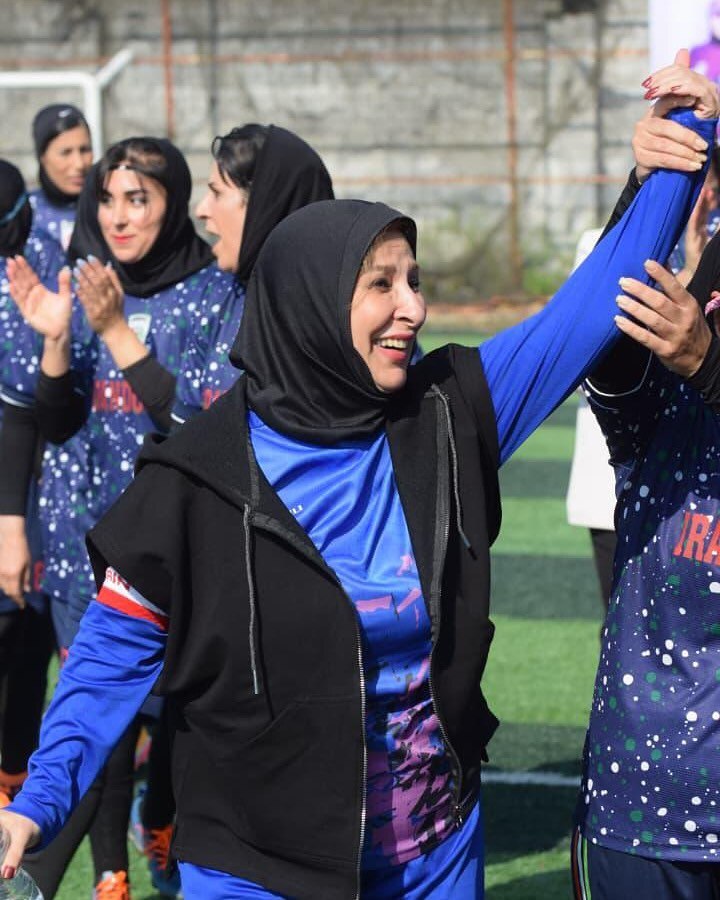 (عکس) مرجانه گلچین پا به توپ شد!