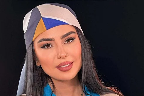 (عکس) استایل شیدا یوسفی بازیگر سریال «بامداد خمار» با کلاه و کت سبز