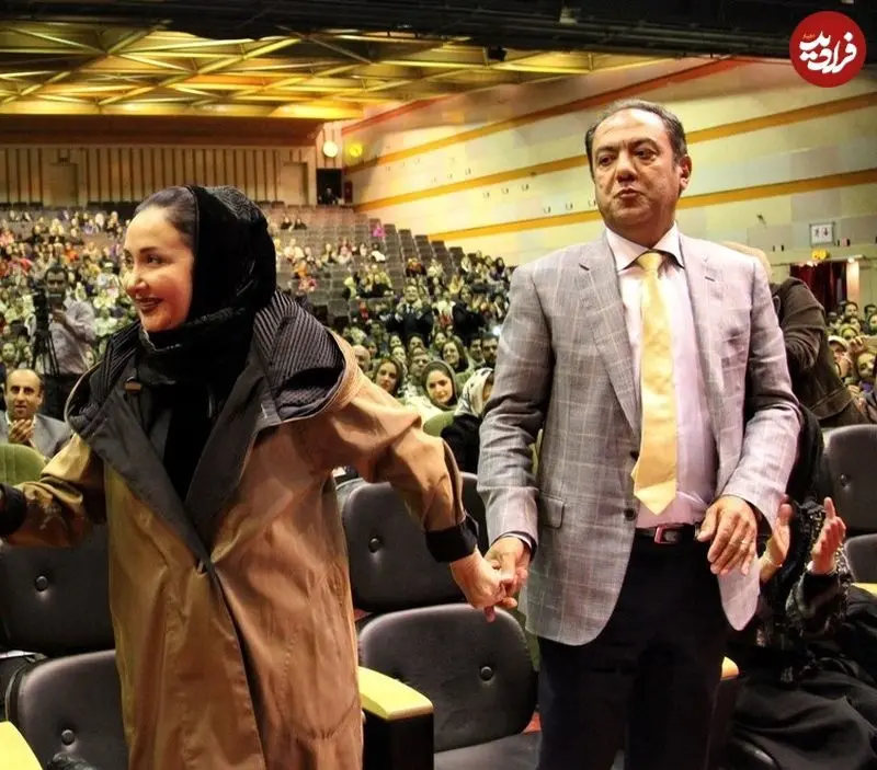 (عکس)  تونل زمان؛ «کتایون ریاحی» و همسر دومش «مسعود بهبهانی» در یک جشن؛ سال ۱۳۹۰