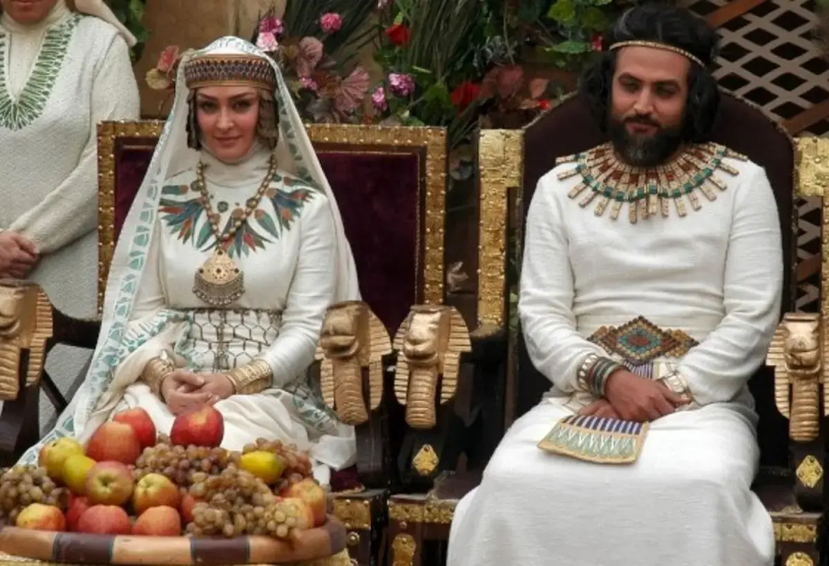 عکس یادگاری همسر و دختر یوزارسیف در پشت‌صحنه سریال