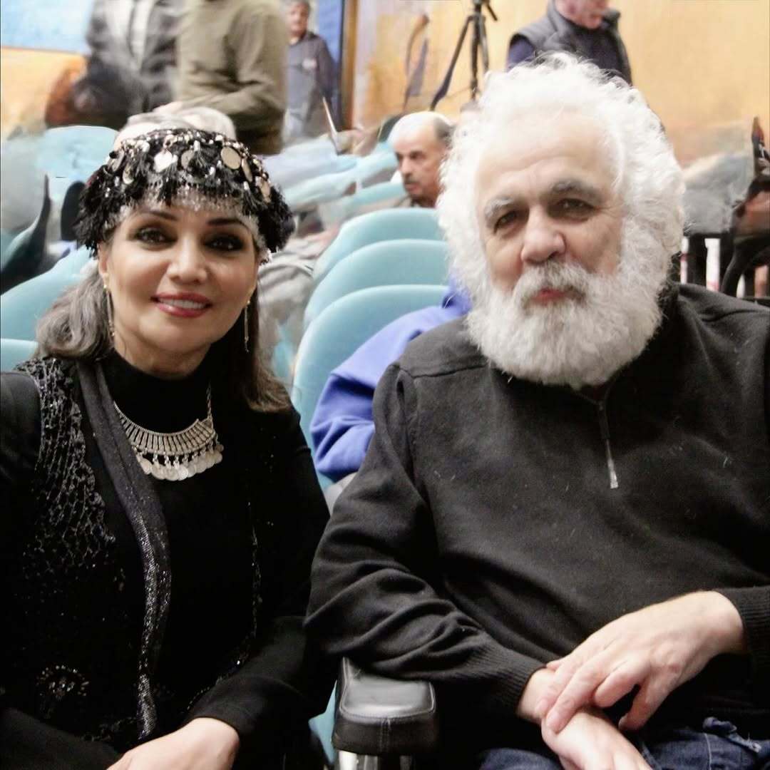 (عکس) استایل خاص الهام پاوه نژاد در مراسم شب علیرضا کوشک جلالی