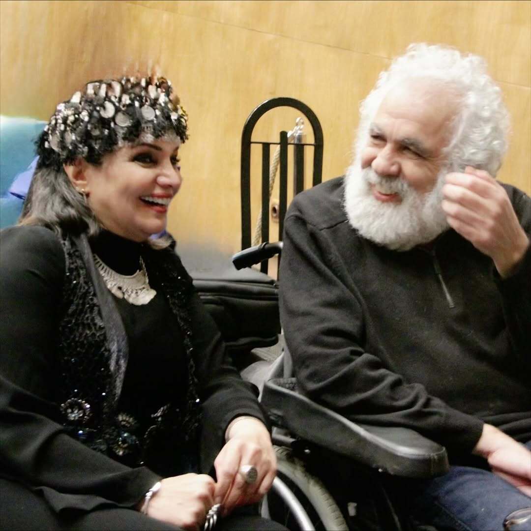 (عکس) استایل خاص الهام پاوه نژاد در مراسم شب علیرضا کوشک جلالی