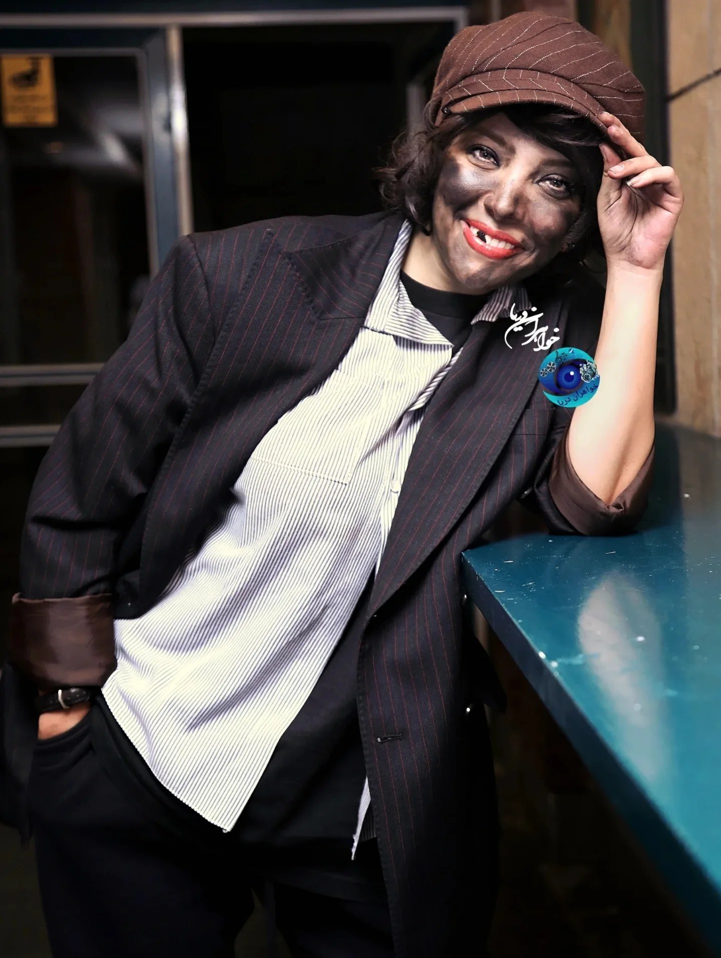 (عکسی) گریم عجیب و شوکه‌کننده صدف اسپهبدی در نمایش «شب»