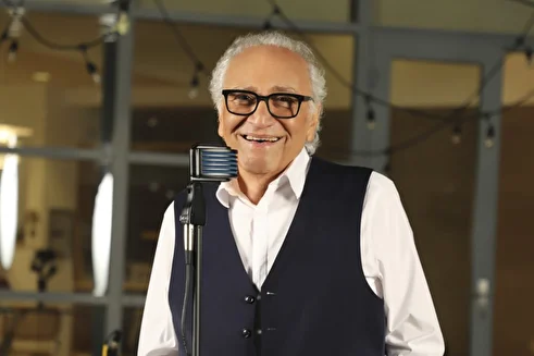 (ویدئو) مارتیک ترانه «فقط یک بار» را به یاد ایران خواند | خواننده محبوب در آرزوی بازگشت به ایران