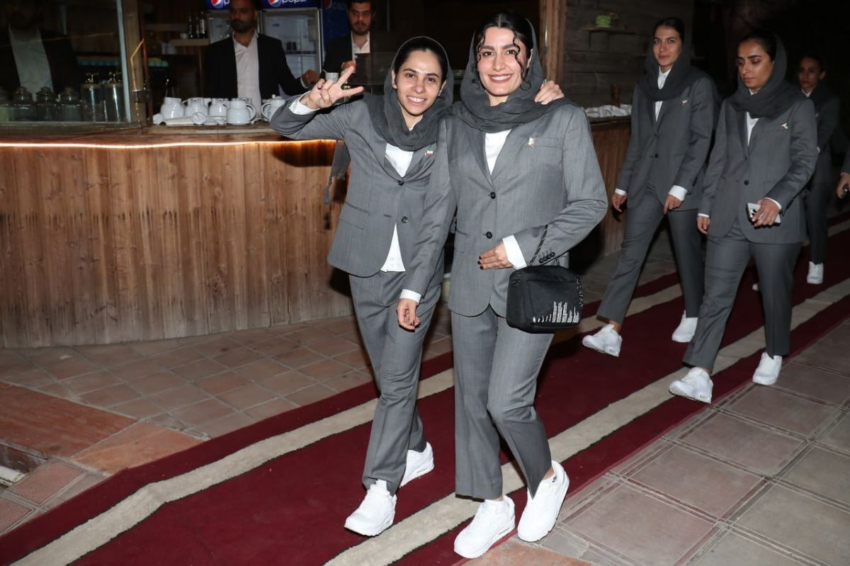 (عکس) استایل رسمی بازیکنان تیم ملی فوتسال زنان پیش از پرواز به دبی