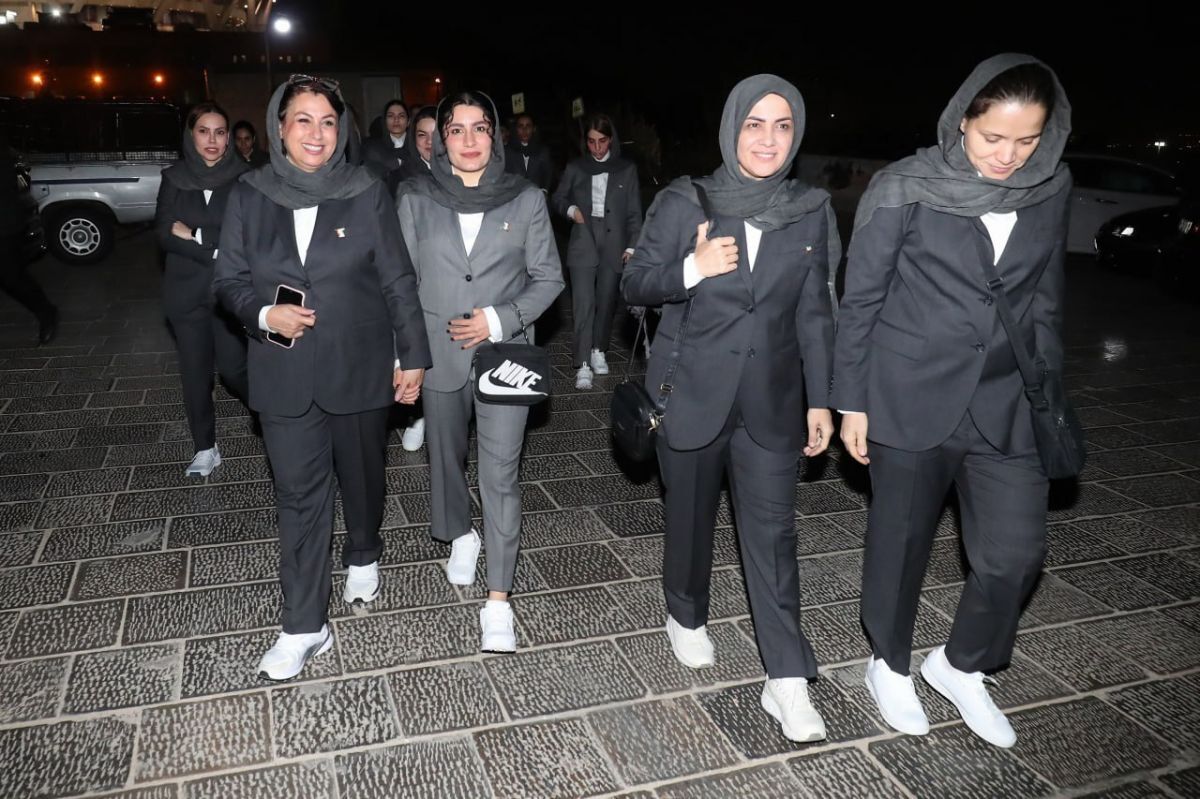 (عکس) استایل رسمی بازیکنان تیم ملی فوتسال زنان پیش از پرواز به دبی