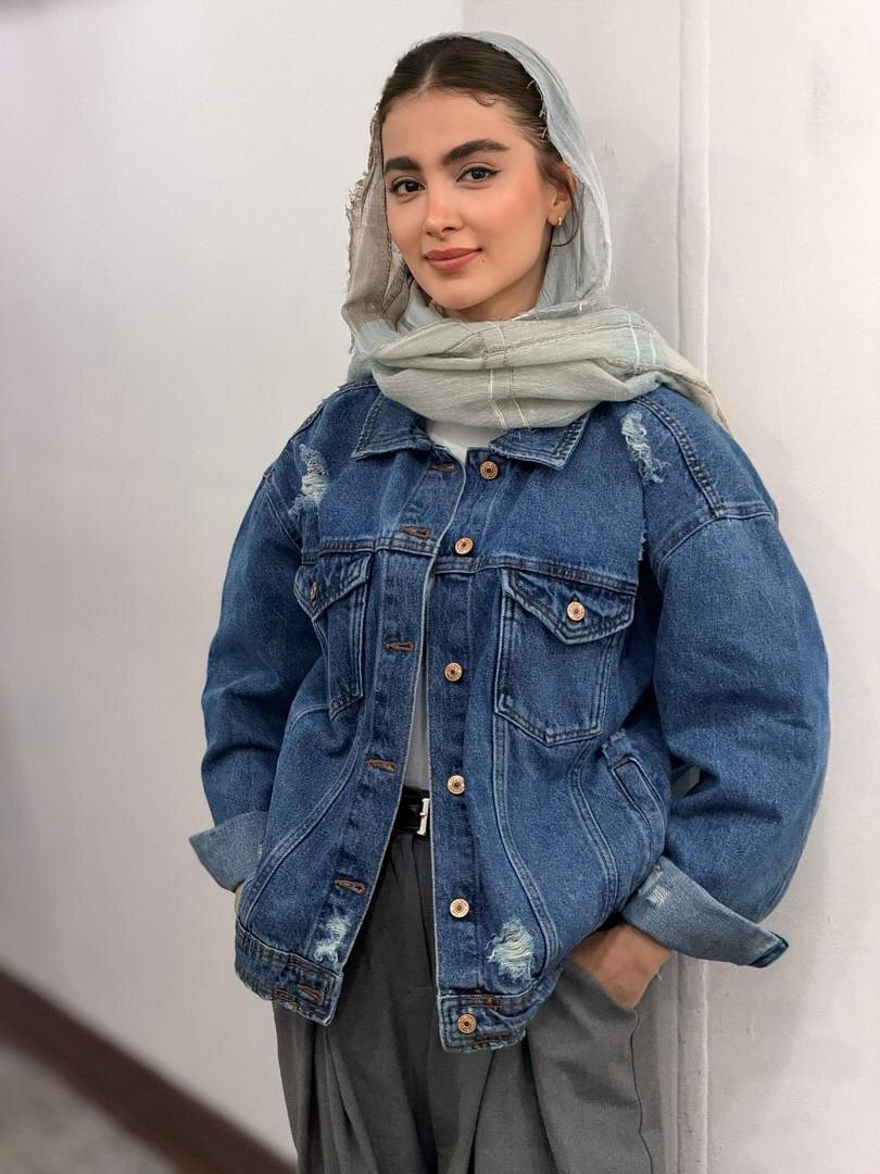 عکس‌های جدید سنا و سونیا حسینی | سارا و نیکا سریال پایتخت با استایلی جذاب و هماهنگ