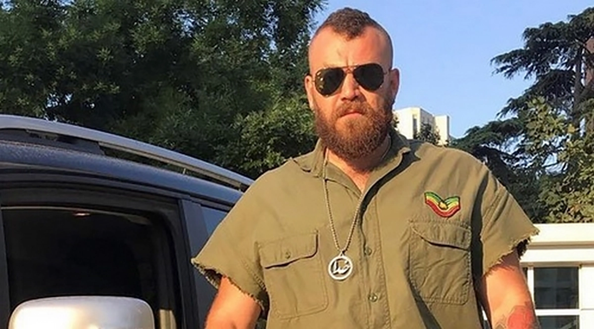 (ویدئو) بازداشت بلاگر خشن ایرانی در استانبول؛ «بهادر وحشی» کیست؟ (ویدئو) بازداشت بلاگر خشن ایرانی در استانبول؛ «بهادر وحشی» کیست؟