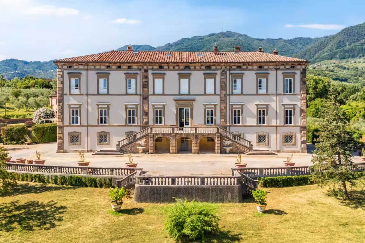 خانه تاریخی خواهر ناپلئون ارزان‌تر از ویلای تجریش!