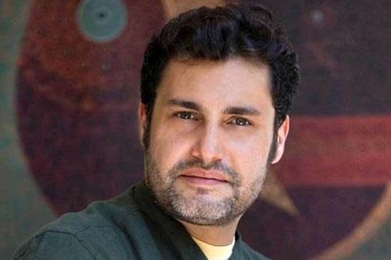 عصبانیت امیرمحمد زند از بادیگاردهای متین ستوده/ «من به شخصه از اون دخترخانمی که هُلش دادن معذرت میخوام» عصبانیت امیرمحمد زند از بادیگاردهای متین ستوده/ «من به شخصه از اون دخترخانمی که هُلش دادن معذرت میخوام»