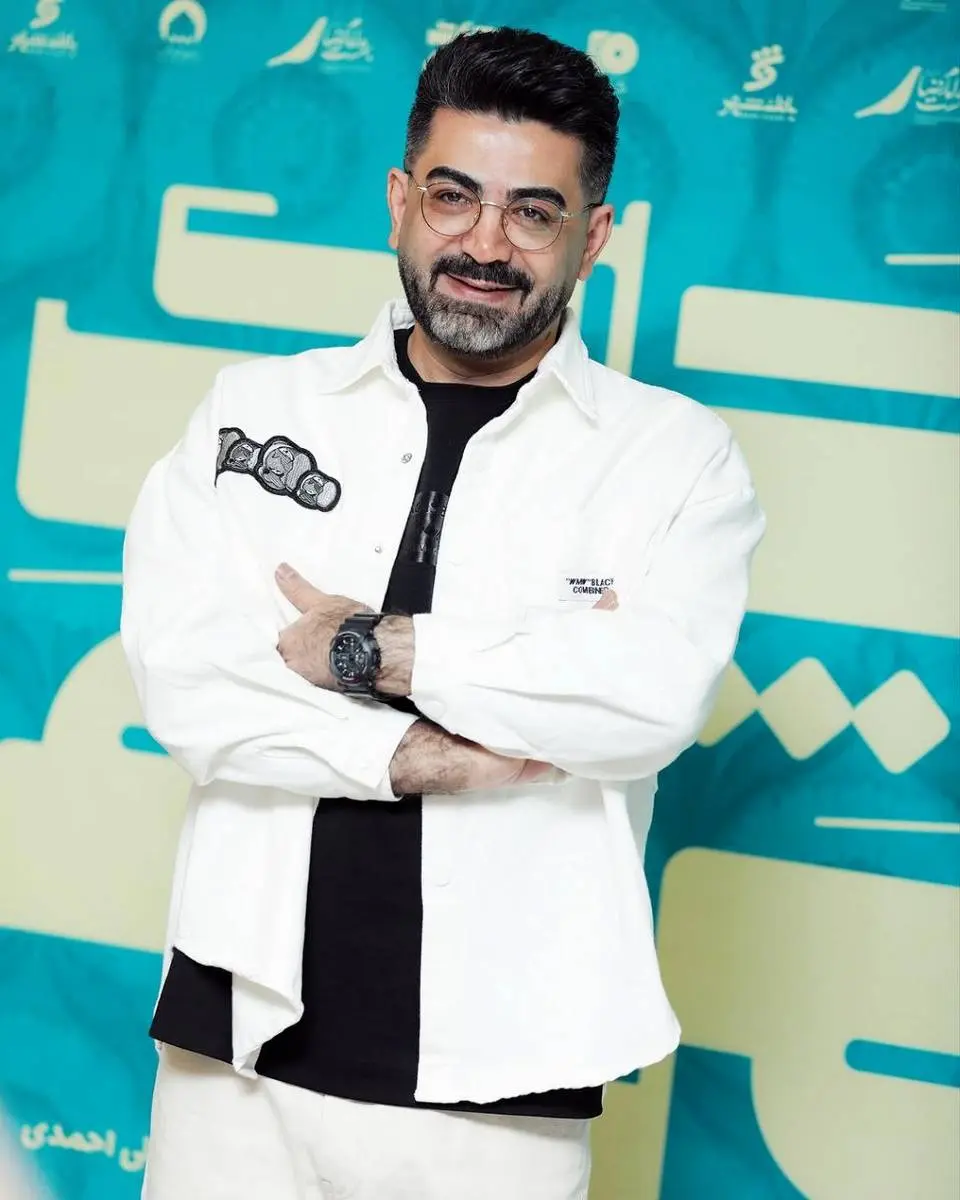 (عکس) سلفی بازیگران فیلم سینمایی «بچه مردم» طرفداران در اکران مردمی