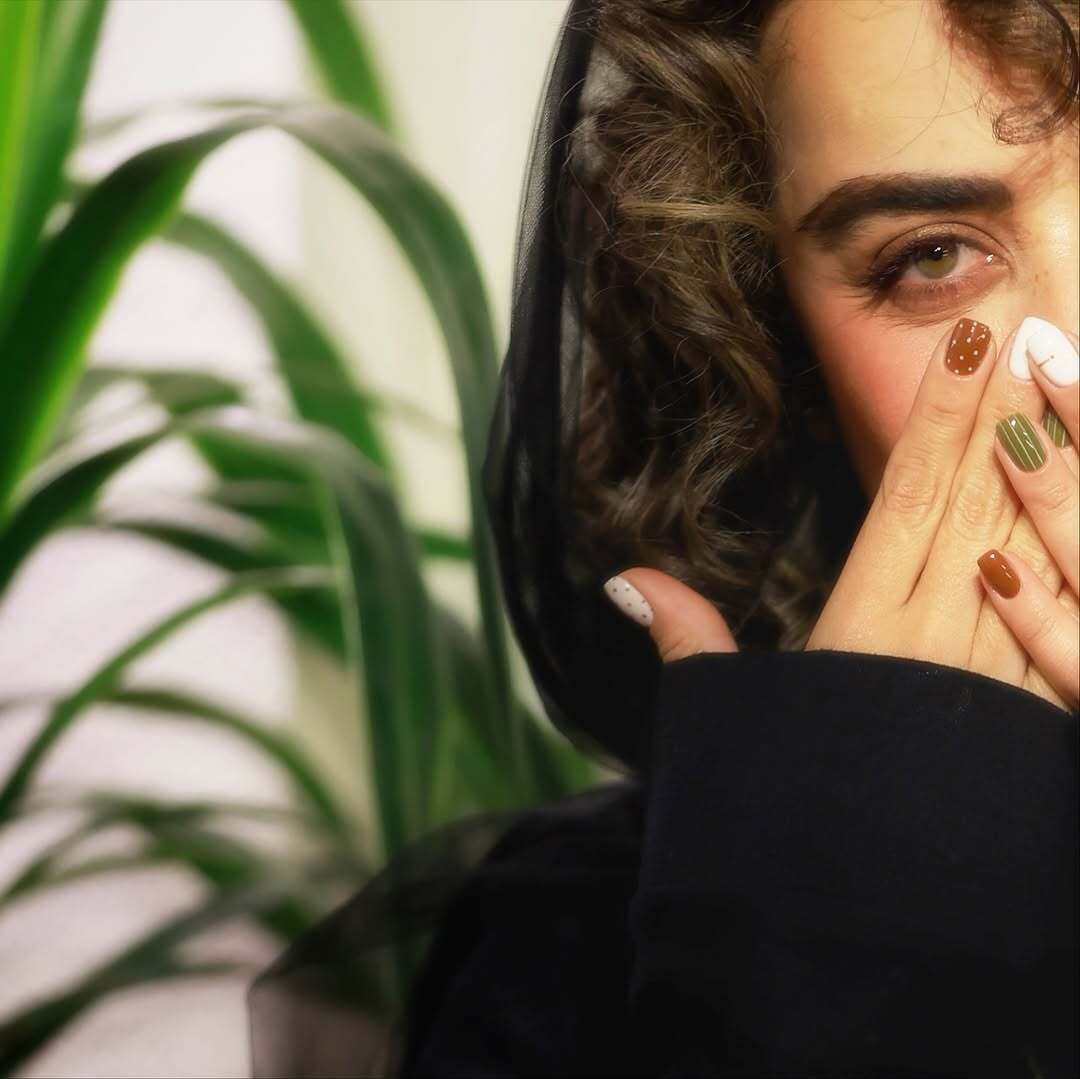 (عکس) «الهام اخوان» با چهرهای متفاوت؛ رونمایی از مدل موی فر و رنگهای پاییزی! (عکس) «الهام اخوان» با چهرهای متفاوت؛ رونمایی از مدل موی فر و رنگهای پاییزی!