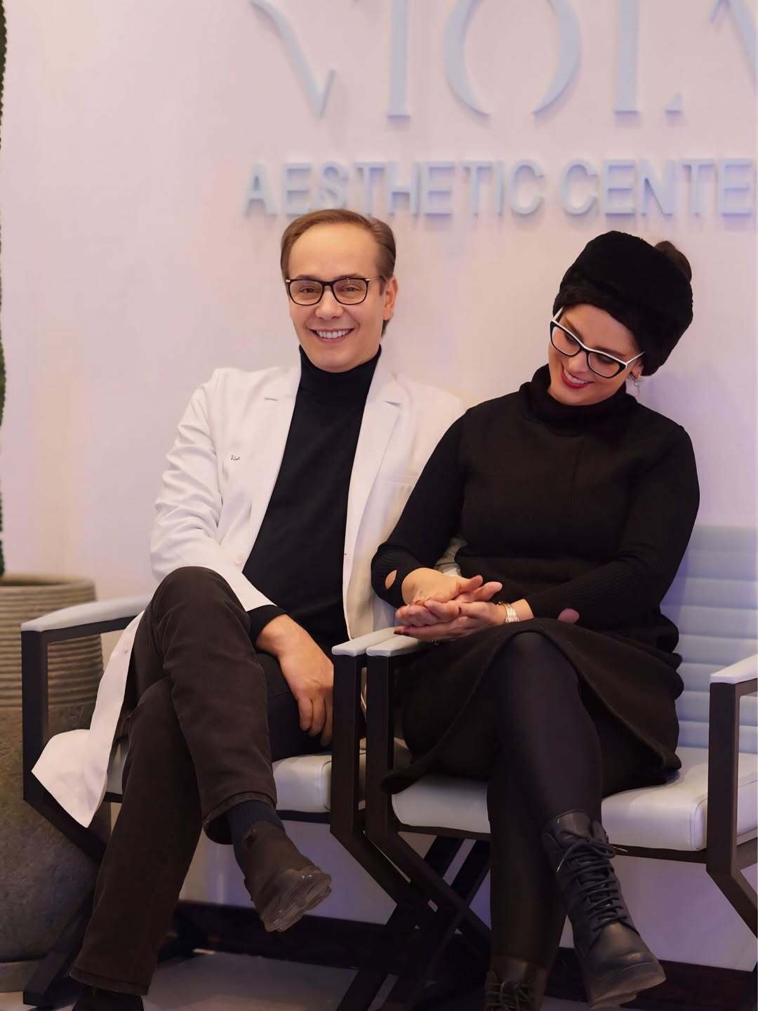 عکس‌های عشاقانه غزل شاکری و همسرش