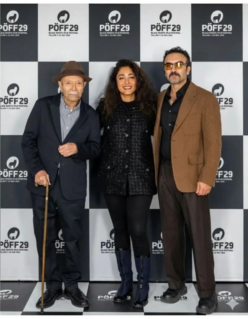 (عکس) حضور گلشیفته فراهانی و علی نصیریان در فرش قرمز «آه، چه روزهای خوشی بود» (عکس) حضور گلشیفته فراهانی و علی نصیریان در فرش قرمز «آه، چه روزهای خوشی بود»