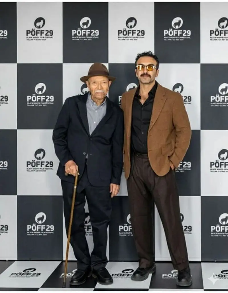 (عکس) حضور گلشیفته فراهانی و علی نصیریان در فرش قرمز «آه، چه روزهای خوشی بود» (عکس) حضور گلشیفته فراهانی و علی نصیریان در فرش قرمز «آه، چه روزهای خوشی بود»