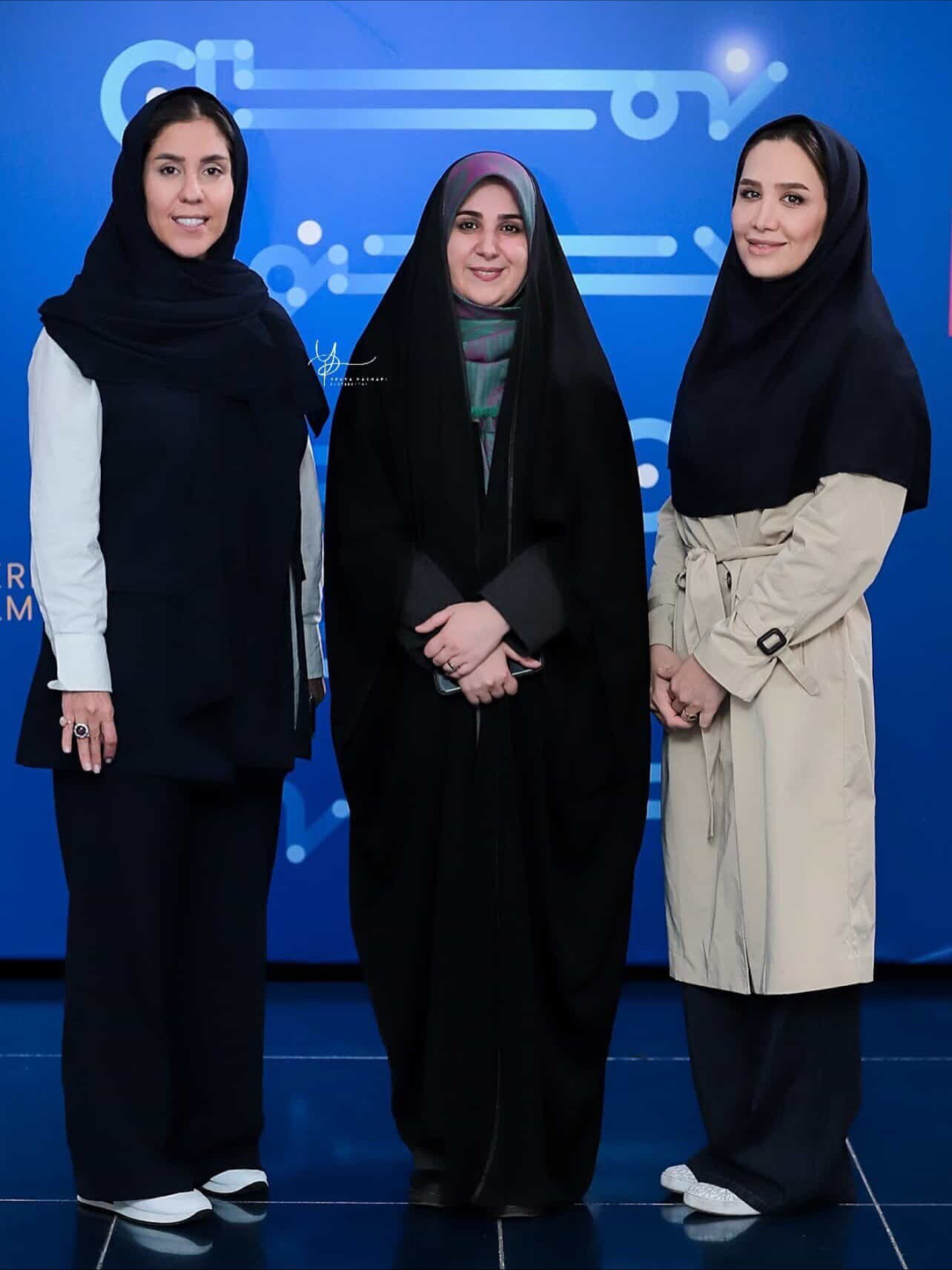 (عکس) «خاله سارا» در جمع سینماگران؛ حضور «سارا روستاپور» در جشنواره فیلم شهر (عکس) «خاله سارا» در جمع سینماگران؛ حضور «سارا روستاپور» در جشنواره فیلم شهر