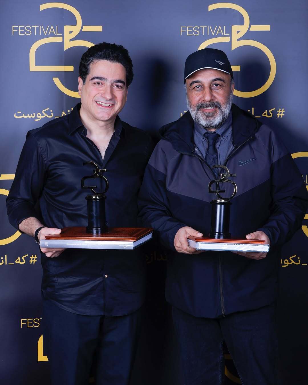 (تصاویر) استایل غیرمنتظره همایون شجریان در جشنواره ۲۵