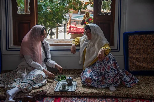 (ویدئو) بازی دیدنی گلاره عباسی در نقش نزهت در سریال «بامداد خمار»