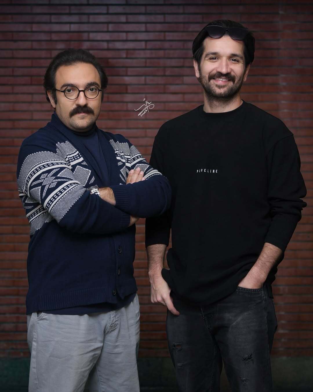 (عکس) مونا کرمی، فاطیما بهارمست و مهسا طهماسبی در پشت صحنه نمایش نمایش باران اسیدی