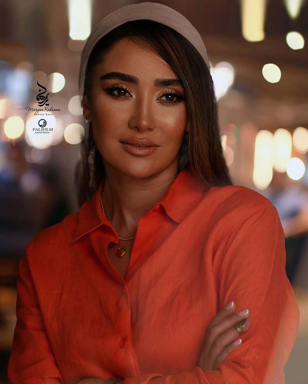 (عکس) میکاپ جدید بهاره افشاری با پیراهن نارجی